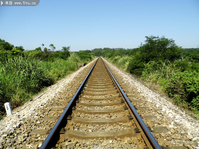 摄影 图片素材 铁路/铁路摄影高清大图 [.jpg文件] 图片素材描述: 铁轨 铁路图片 道路...