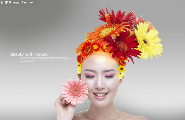 美女插画PSD素材 时尚杂志封面素材_其它源文