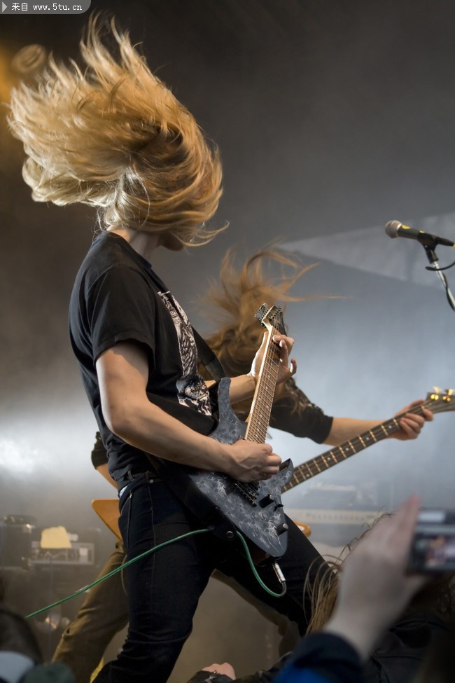 5张高清摇滚音乐人物图片素材