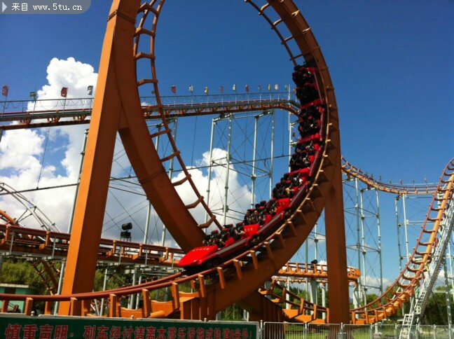 江心屿游乐园摩天轮过山车流星飞椅美图