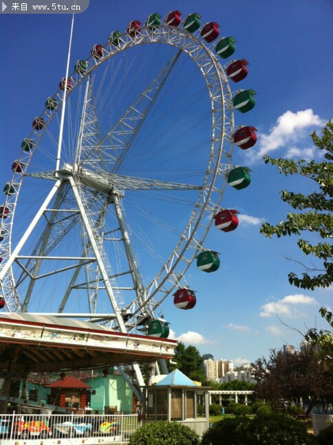江心屿游乐园摩天轮过山车流星飞椅美图