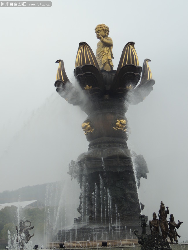 无锡灵山大佛"九龙灌浴"